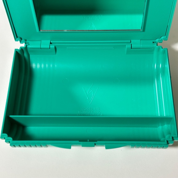 Vintage 90s Sassaby Travel Make Up Case Hard Plastic (13E) - Picture 3 of 9